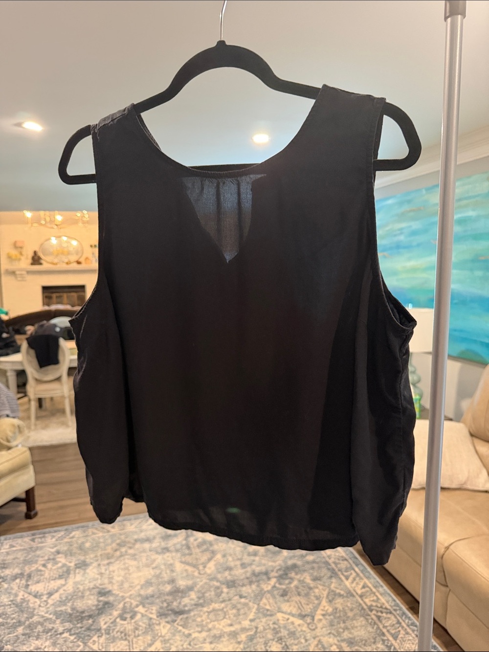 Women's Black Cropped Sleeveless Blouse - Classic Tank Top